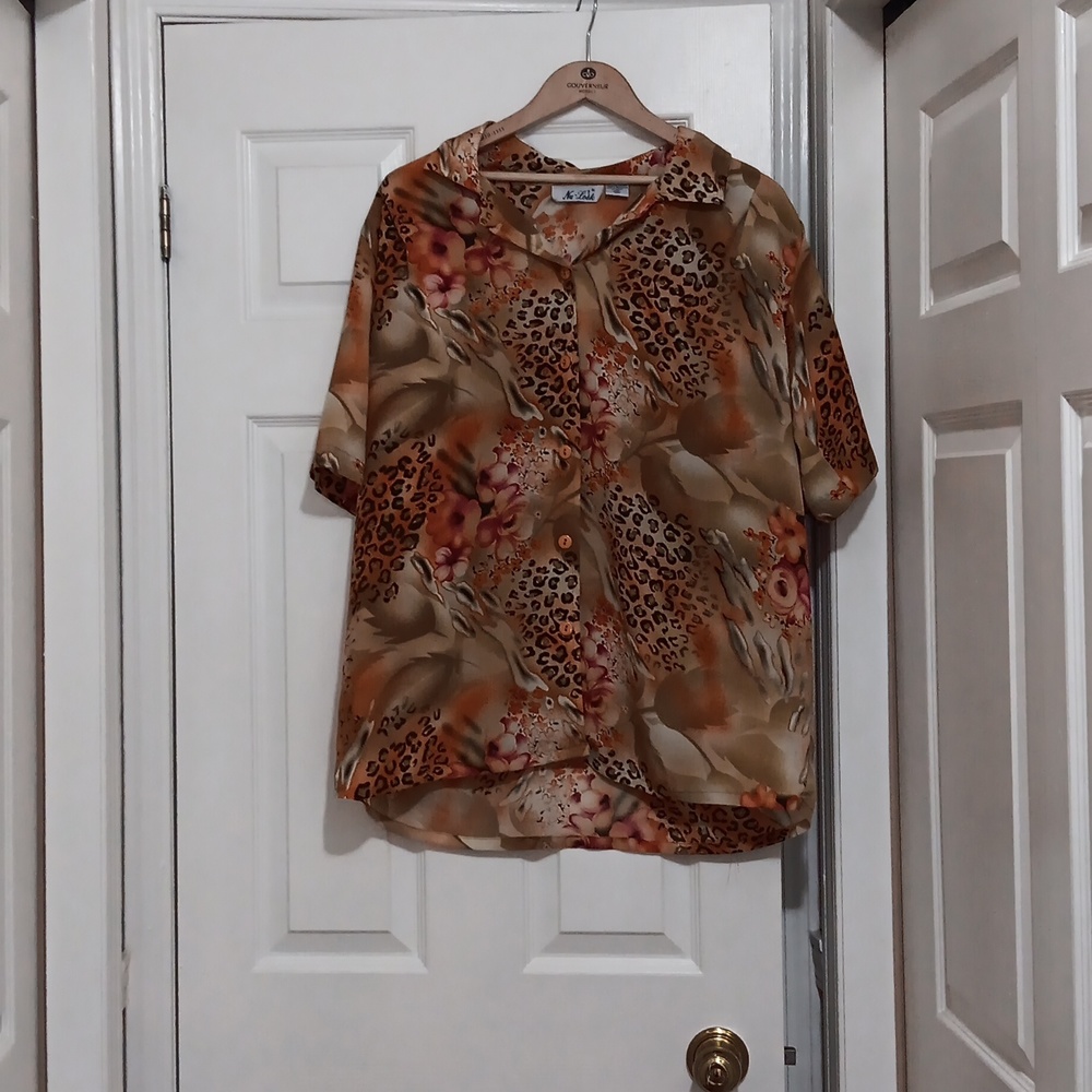 💫3/10$💫Leopard‎ print/floral blouse